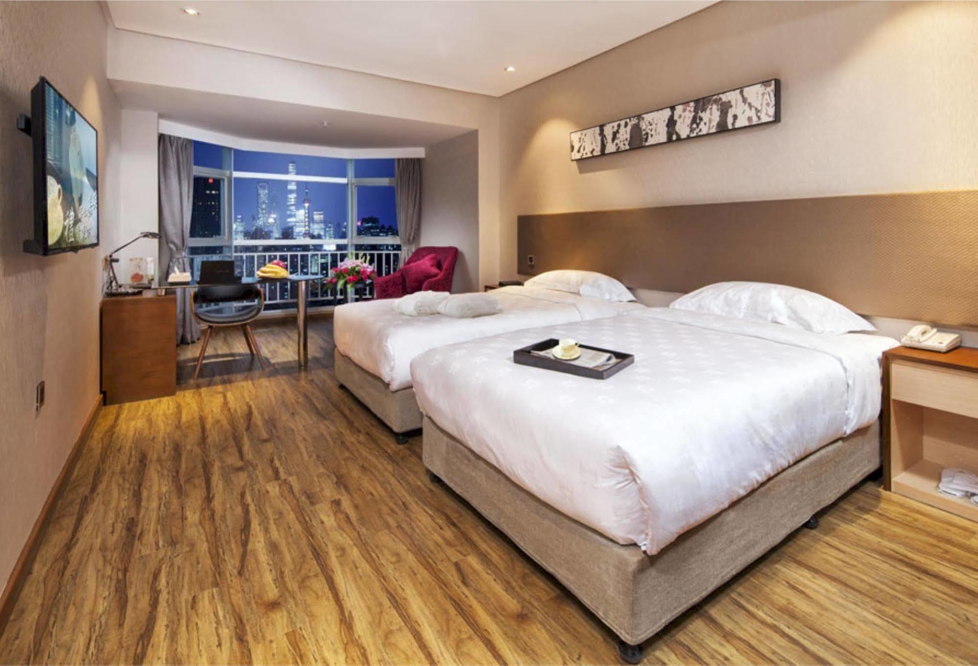 Kingtown Hongkou Shanghái Exterior foto