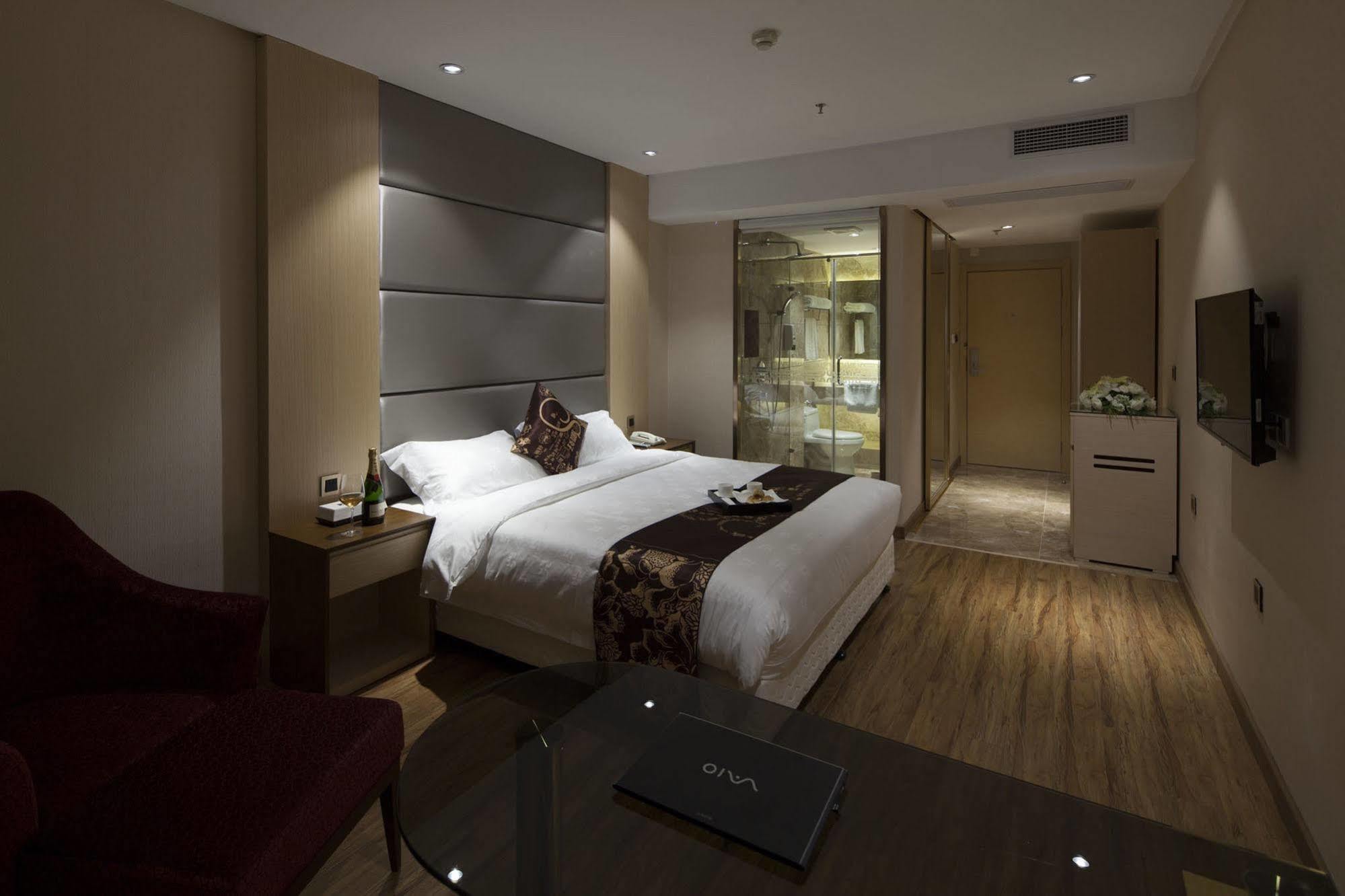 Kingtown Hongkou Shanghái Exterior foto